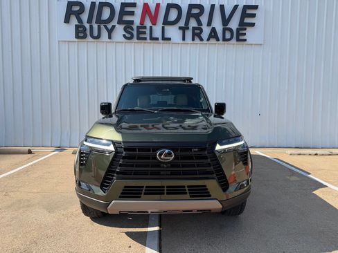 Used 2024 Lexus GX 550 AWD/4WD image 10