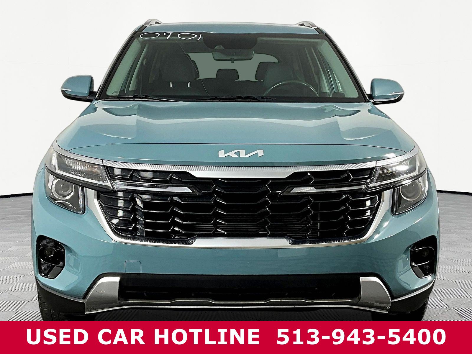 Used 2024 Kia Seltos EX FWD image 2