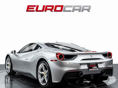 Used 2016 Ferrari 488 GTB image 3