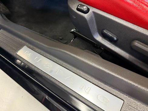 Used 2008 Ford Mustang GT image 35