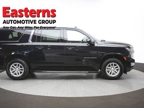 Used 2024 Chevrolet Suburban LT image 47