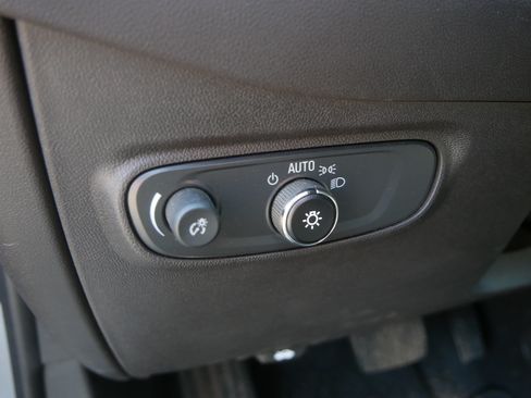 Used 2024 Chevrolet Equinox RS w/ RS Leather Package AWD/4WD image 24
