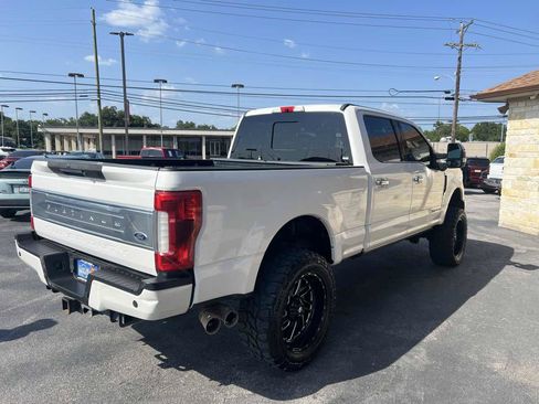 Used 2017 Ford F250 Platinum w/ Platinum Ultimate Package AWD/4WD image 5