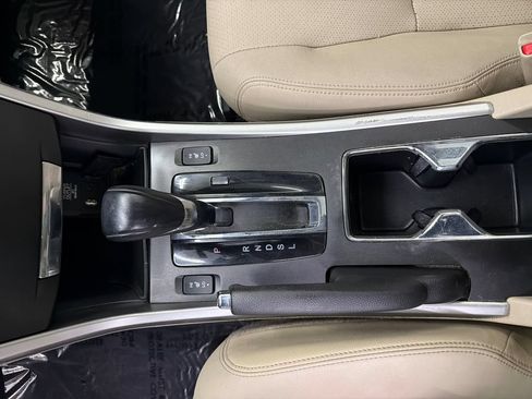 Used 2014 Honda Accord EX-L image 31
