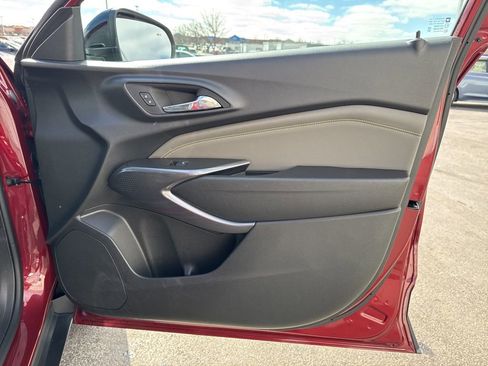 Used 2024 Chevrolet Trax ACTIV w/ Driver Confidence Package image 41