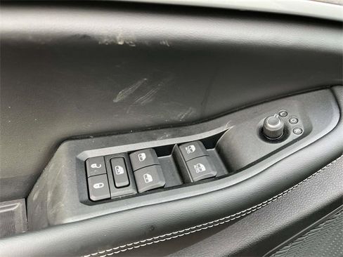 New 2025 Jeep Grand Cherokee L Limited w/ Luxury Tech Group II image 24