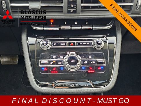 Used 2022 Lincoln Corsair AWD w/ Premium Package image 25