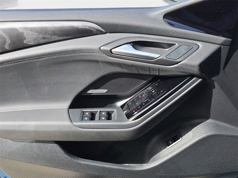 Certified 2025 Audi A6 e-tron Premium Plus w/ Premium Plus image 18