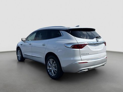 Used 2023 Buick Enclave Essence w/ Experience Buick Package FWD image 27