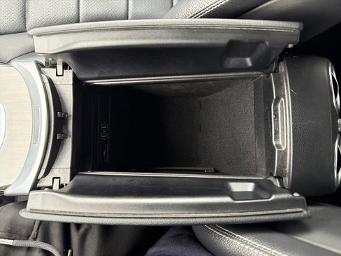 Used 2018 Mercedes-Benz GLC 300 4MATIC image 15