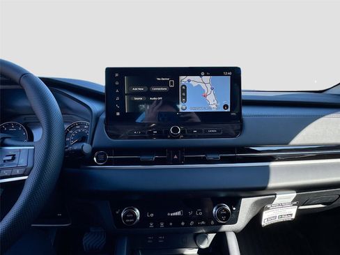 New 2026 Mitsubishi Outlander SE image 13