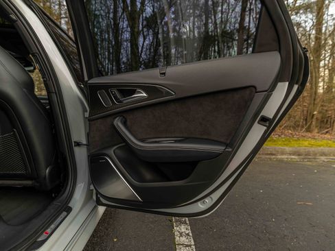 Used 2017 Audi S6 Prestige w/ S6 Sport Package image 60