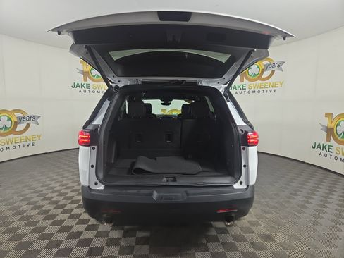 Certified 2023 Chevrolet Traverse RS image 35