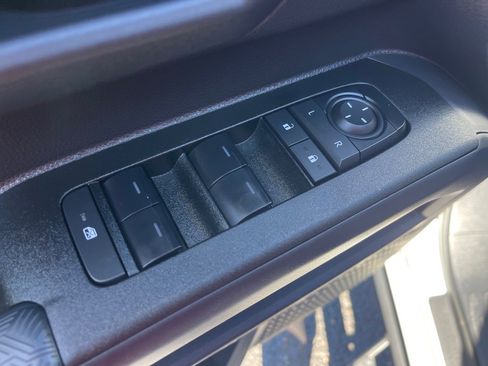 Used 2025 Toyota 4Runner SR5 image 8