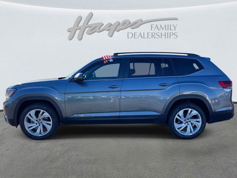 Used 2022 Volkswagen Atlas SE image 43