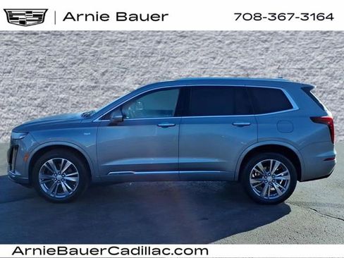 Used 2024 Cadillac XT6 Premium Luxury w/ Technology Package AWD/4WD image 9