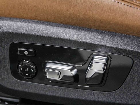 Used 2025 BMW X6 M Competition w/ Executive Package image 21