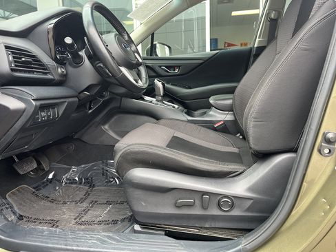 Used 2021 Subaru Outback Premium AWD/4WD image 3