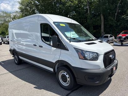 New 2025 Ford Transit 250 148 Medium Roof w/ Load Area Protection Package