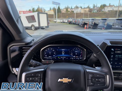 Used 2024 Chevrolet Silverado 2500 LT image 14