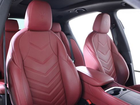 Used 2023 Maserati Grecale Modena image 20