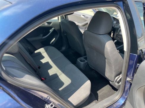 Used 2012 Volkswagen Jetta S image 17