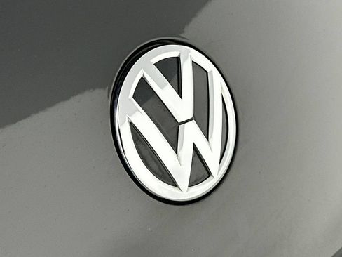 Used 2013 Volkswagen Beetle 2.5 FWD image 22