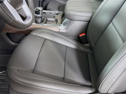 New 2026 GMC Sierra 1500 SLT AWD/4WD image 14