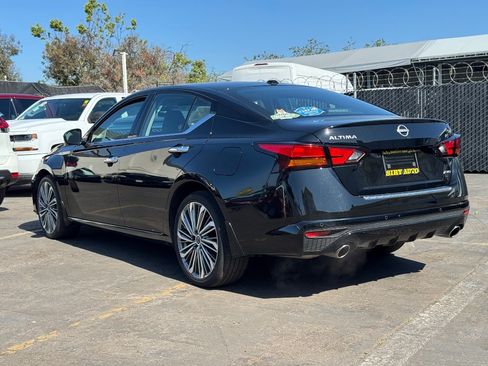 Used 2023 Nissan Altima 2.5 SL AWD/4WD image 9