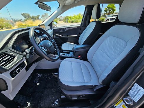 Used 2023 Ford Escape Active AWD/4WD image 17