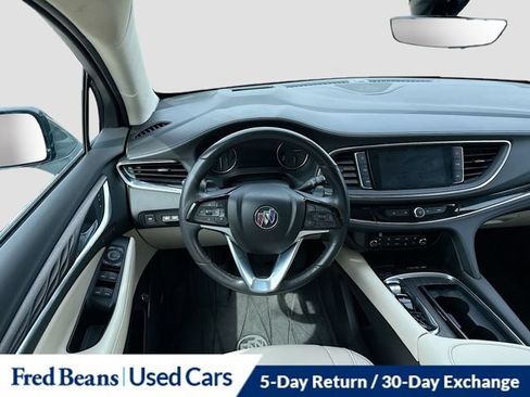 Used 2024 Buick Enclave Avenir w/ Avenir Technology Package AWD/4WD image 31