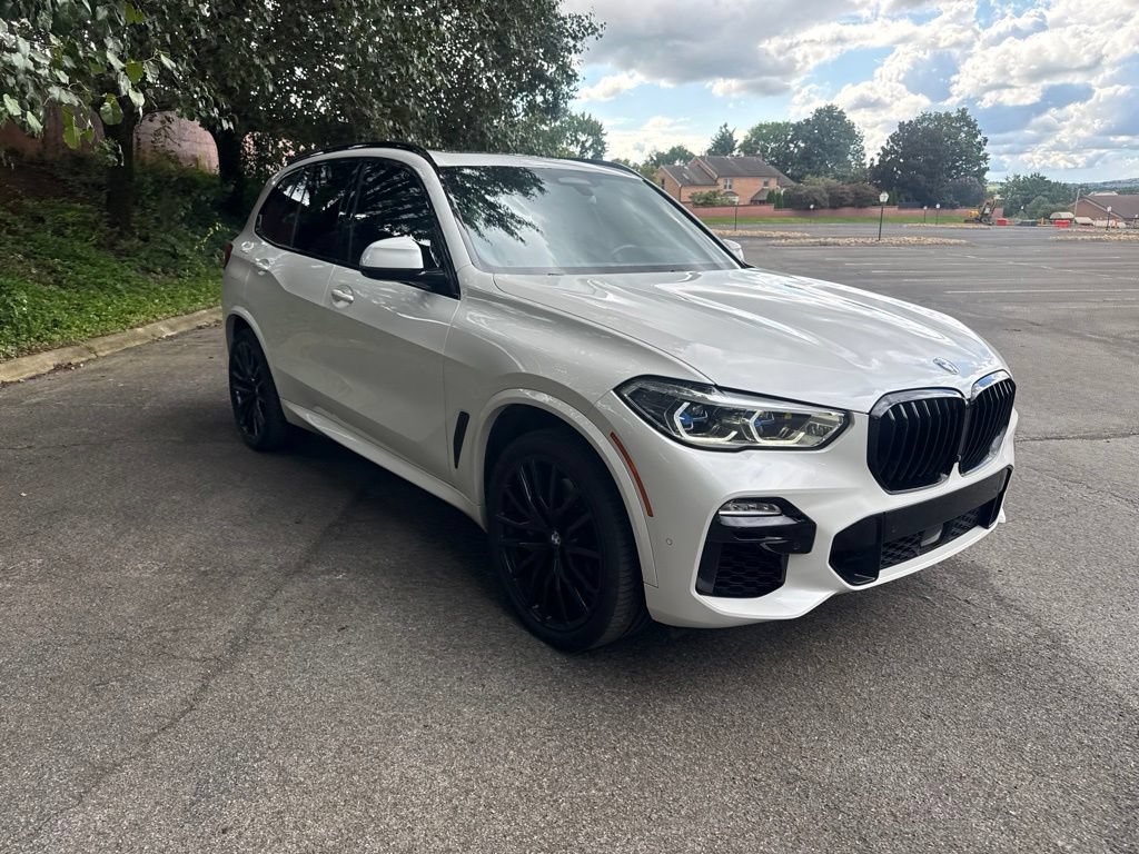Used 2020 BMW X5 M50i w/ Executive Package AWD/4WD image 4