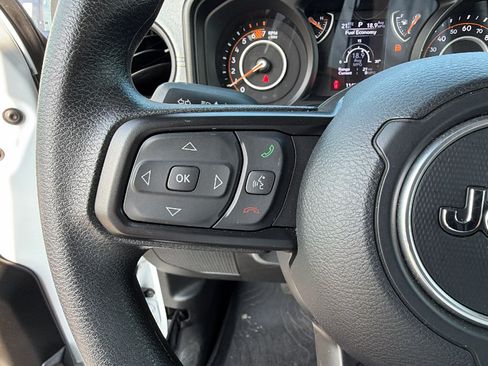 Used 2025 Jeep Wrangler Unlimited Sport AWD/4WD image 27