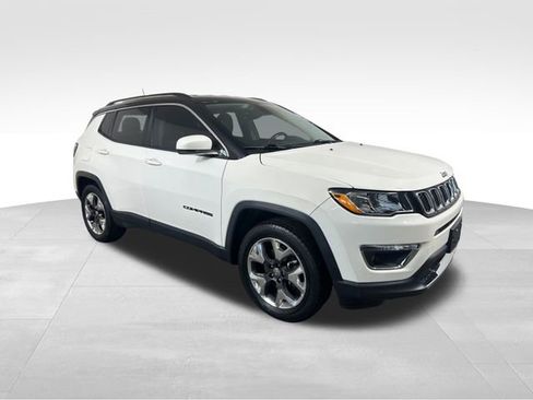 Used 2018 Jeep Compass Limited image 8