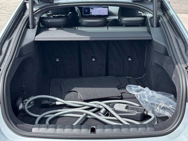 Certified 2026 BMW i4 M60 AWD/4WD image 34