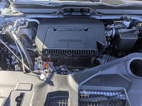 Used 2024 Honda Pilot Touring image 36