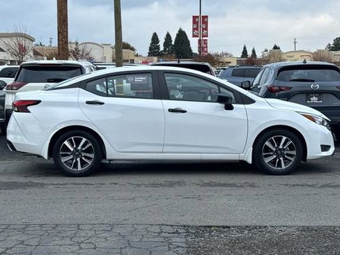 Used 2025 Nissan Versa S w/ S Plus Package image 3
