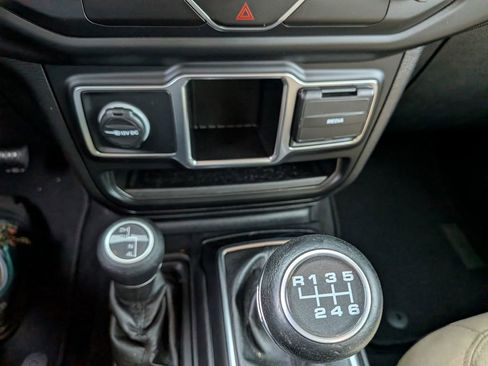 Used 2021 Jeep Gladiator Sport w/ Trailer Tow Package AWD/4WD image 23