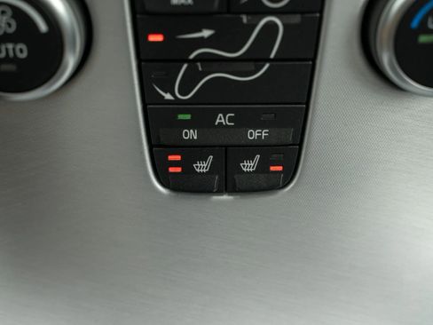 Used 2013 Volvo C70 T5 image 24