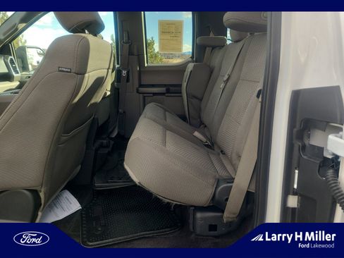 Used 2017 Ford F150 XLT w/ Equipment Group 302A Luxury image 17