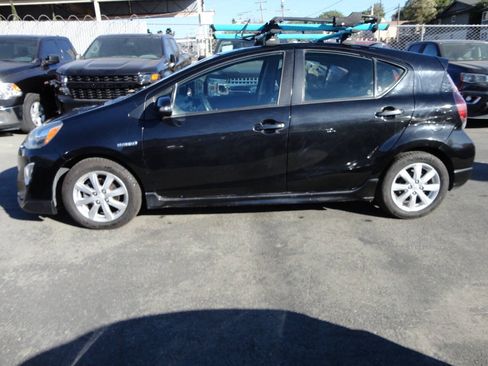 Used 2017 Toyota Prius C Four FWD image 3