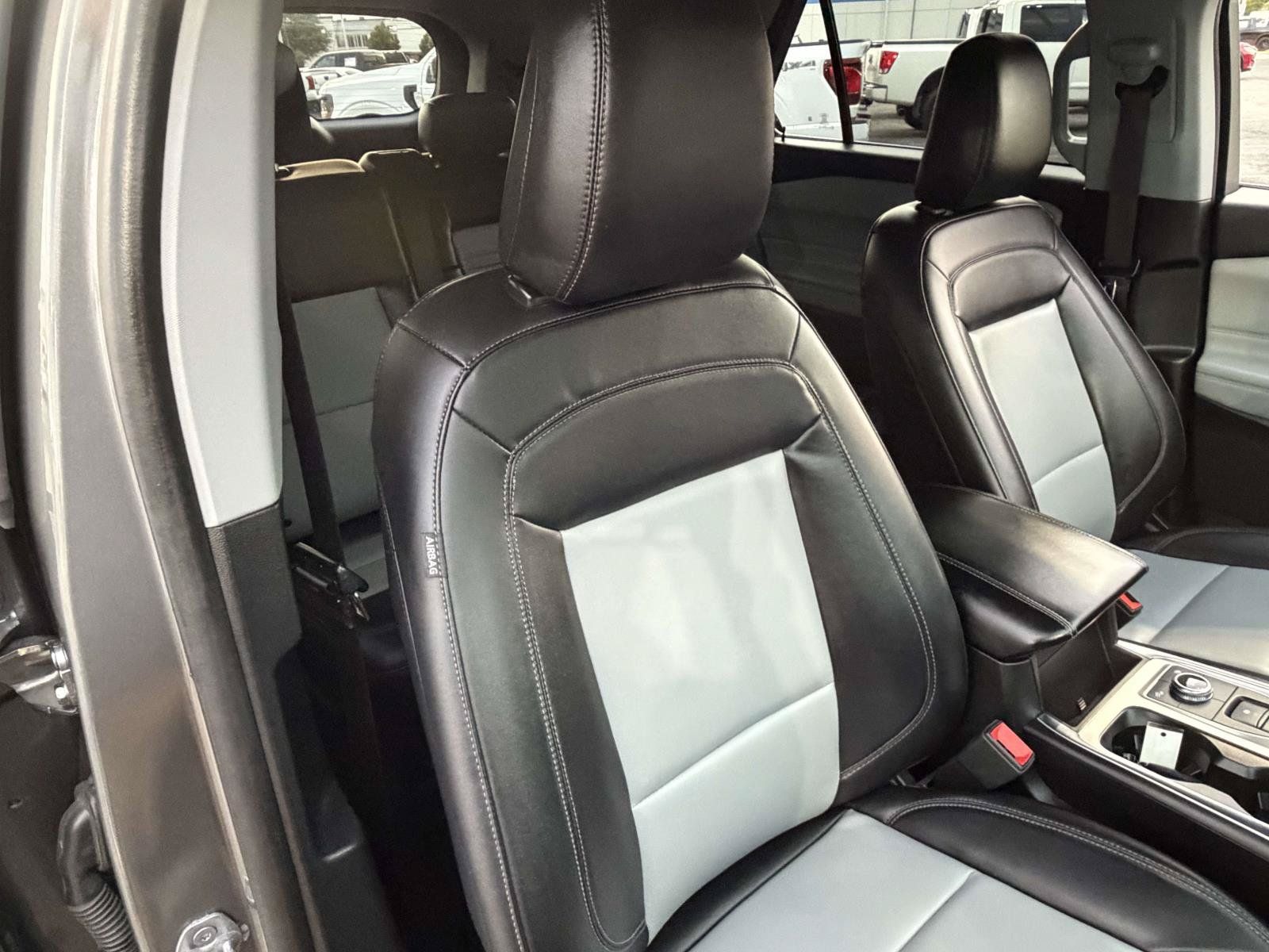 Certified 2023 Ford Explorer XLT w/ Equipment Group 202A AWD/4WD image 29