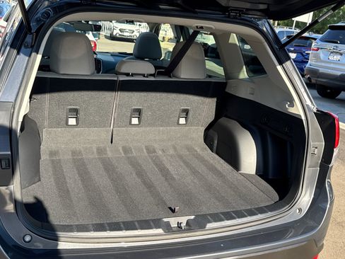 Certified 2023 Subaru Forester Premium image 9