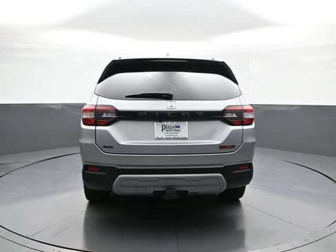 Used 2024 Honda Pilot TrailSport image 7