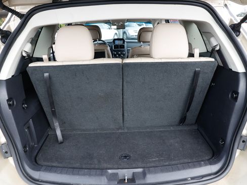 Used 2010 Dodge Journey R/T w/ Navigation & Sound Group I image 26