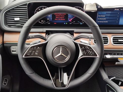 New 2026 Mercedes-Benz GLS 450 4MATIC image 7