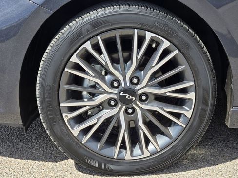 Used 2024 Kia Forte GT-Line image 11