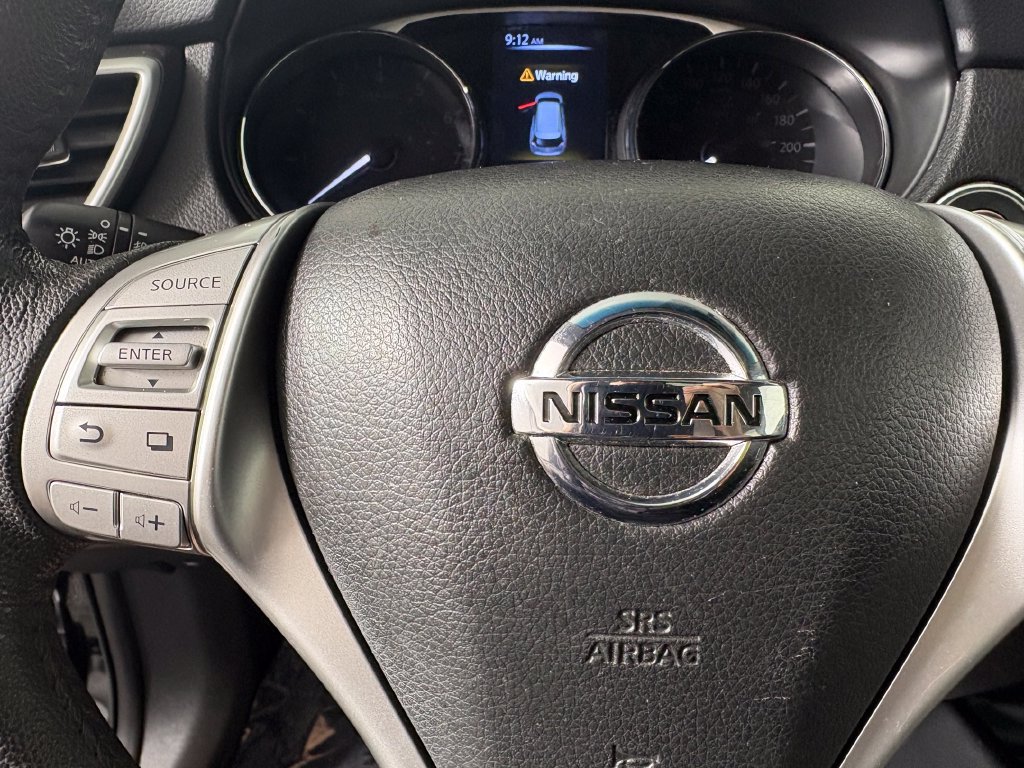 Used 2016 Nissan Rogue SL AWD/4WD image 23