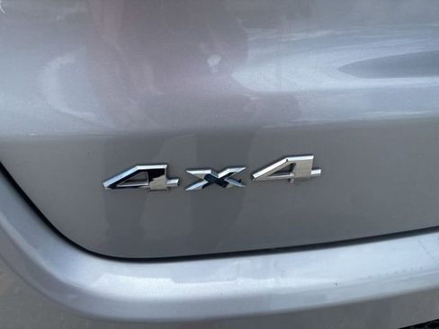 Used 2025 Jeep Compass Limited AWD/4WD image 13