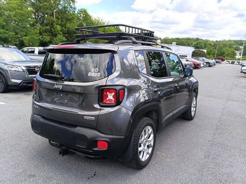 Used 2016 Jeep Renegade Latitude w/ Cold Weather Group AWD/4WD image 4
